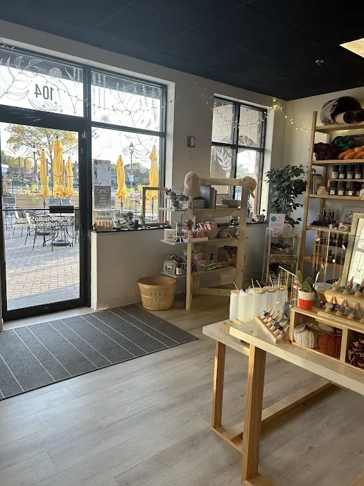 Lumi Studio + Shoppe Picture 3