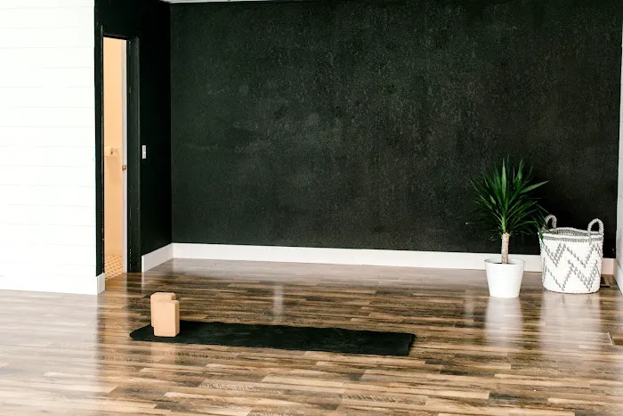 Clementine Yoga Picture 2