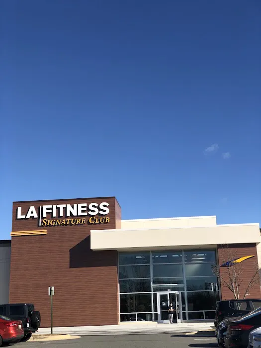 LA Fitness Picture 4