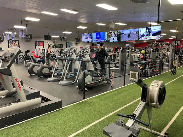 Results Health & Fitness Club Picture 1