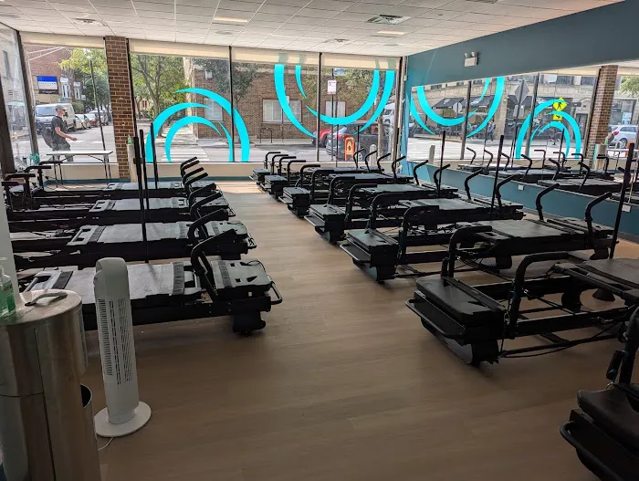 btone FITNESS Lakeview Picture 1