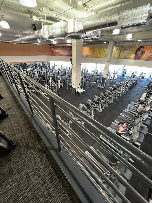 LA Fitness Picture 3