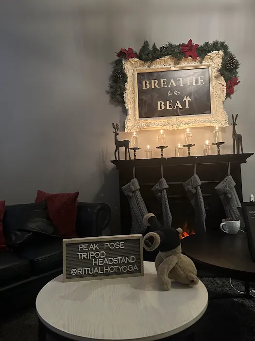 Ritual Hot Yoga - Lakeview Picture 10