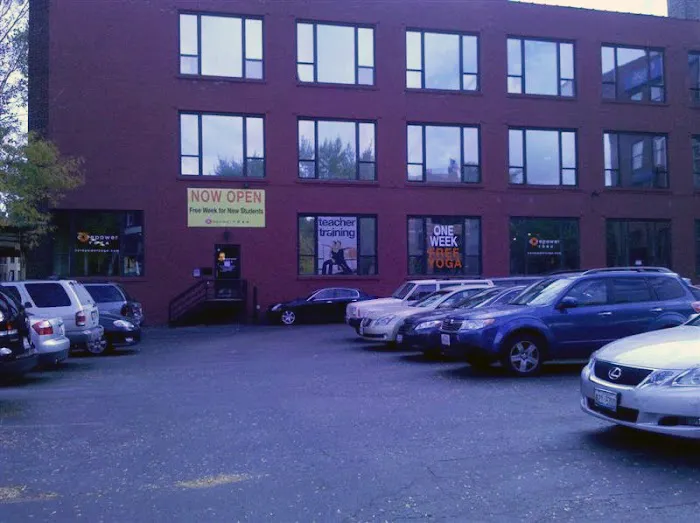 CorePower Yoga - Lakeview Picture 2