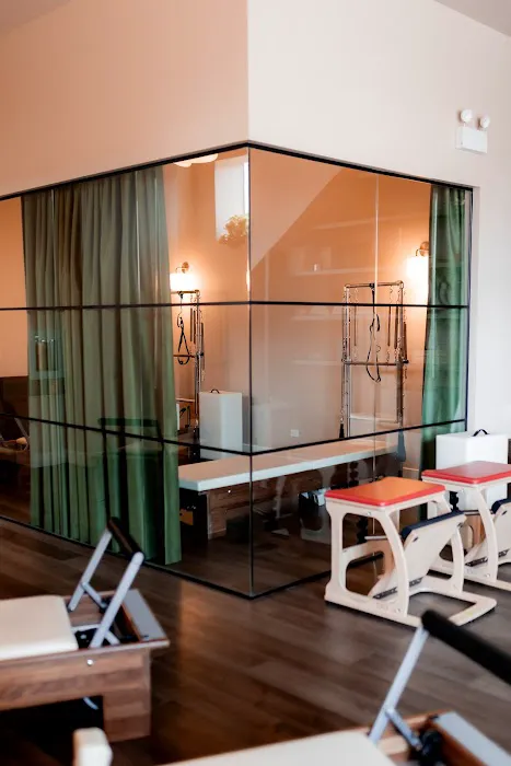 Core Chicago Pilates Picture 1