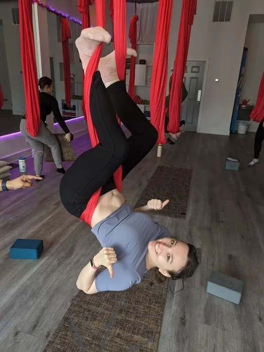 Lisa Spring Studio Picture 10