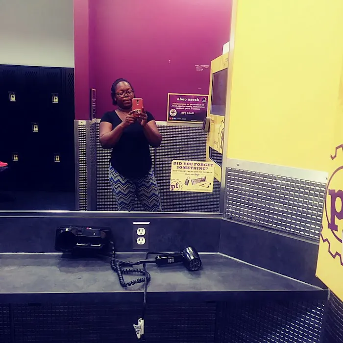 Planet Fitness Picture 6
