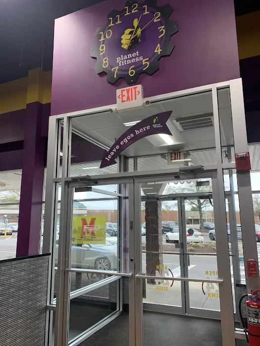 Planet Fitness Picture 7