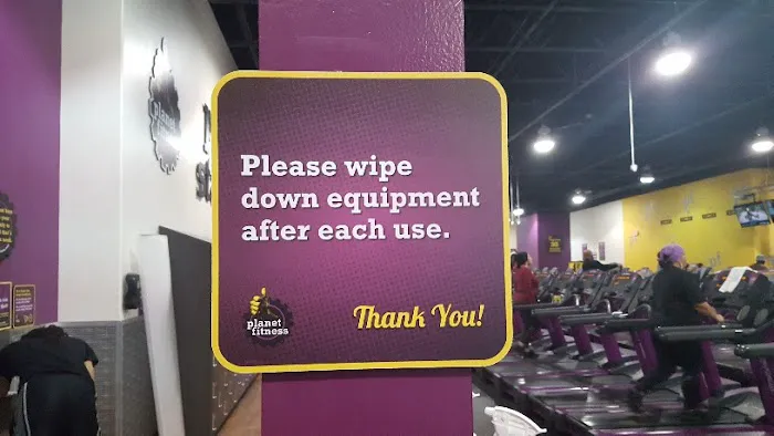 Planet Fitness Picture 8