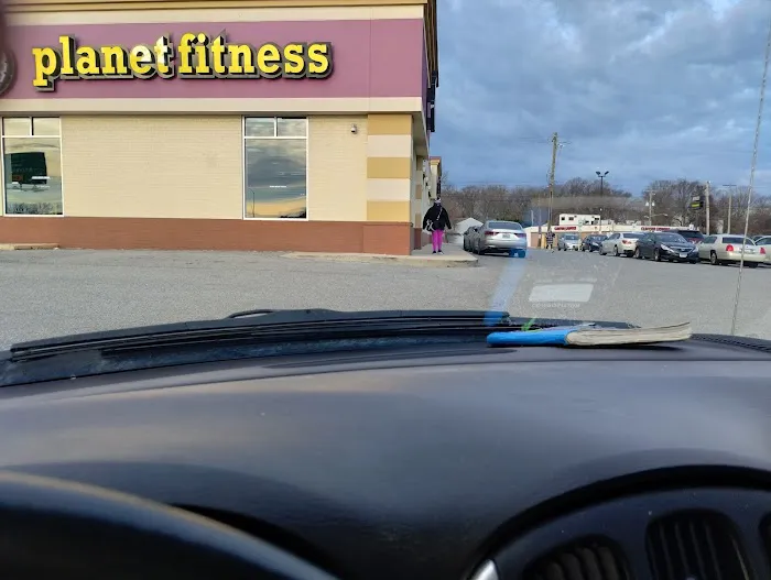 Planet Fitness Picture 4