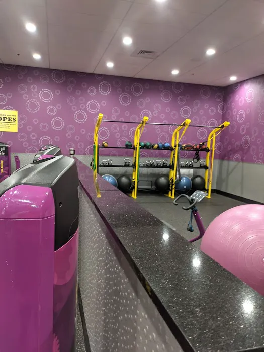Planet Fitness Picture 6