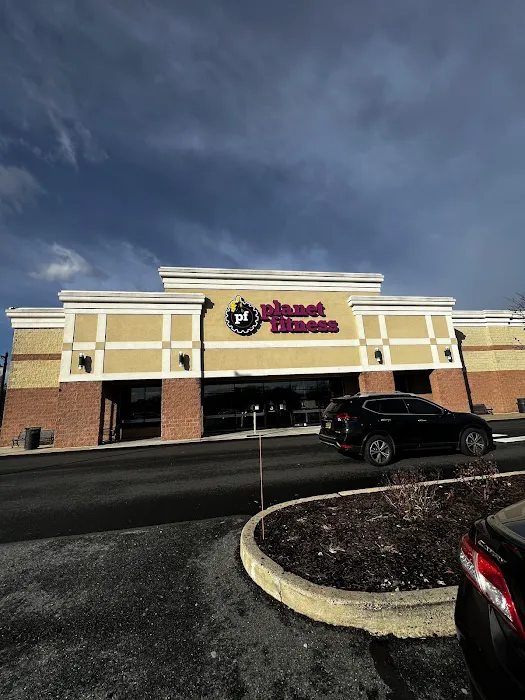 Planet Fitness Picture 4