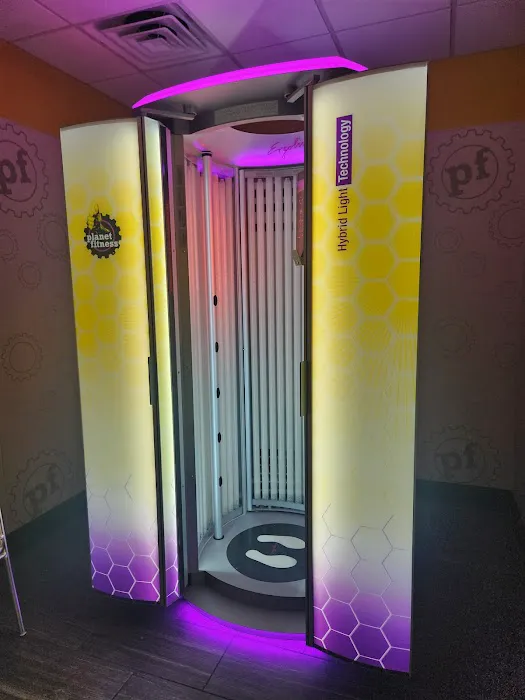 Planet Fitness Picture 10