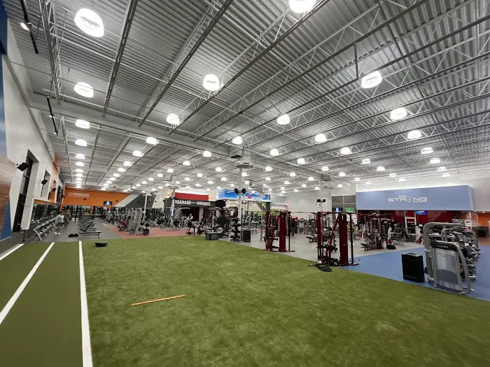 The Edge Fitness Clubs Picture 8