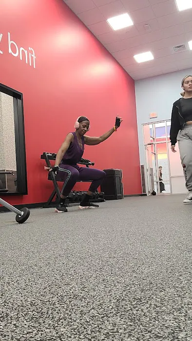 The Edge Fitness Clubs Picture 9