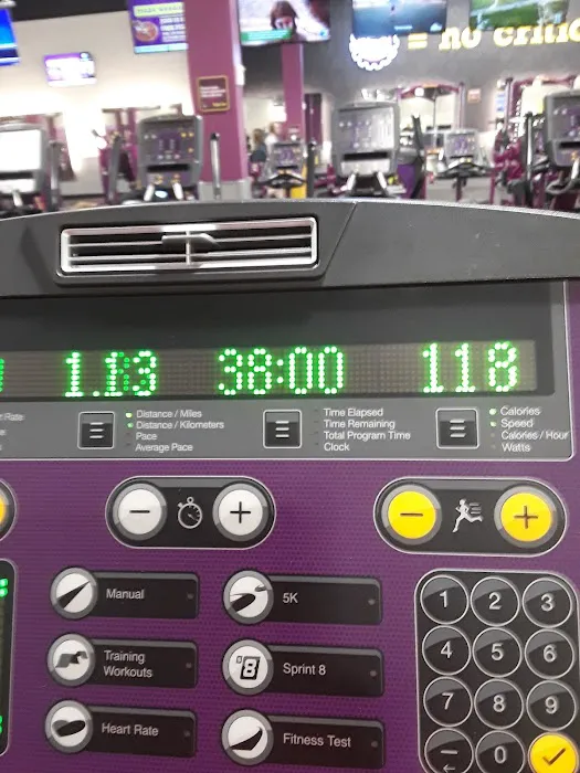 Planet Fitness Picture 2
