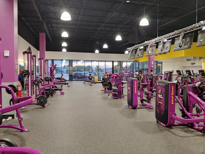 Planet Fitness Picture 7