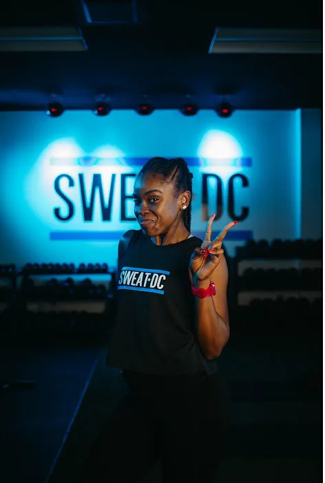 SWEAT DC - Shaw Picture 3