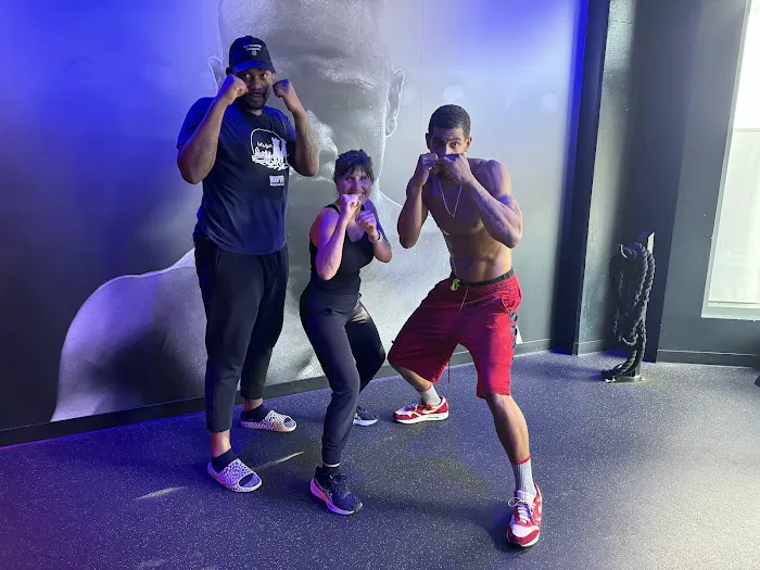 Mayweather Boxing + Fitness Picture 4