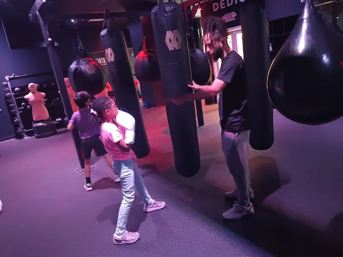 Mayweather Boxing + Fitness Picture 9