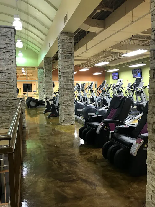 Planet Fitness Picture 9