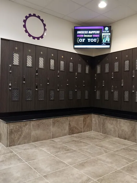 Planet Fitness Picture 6