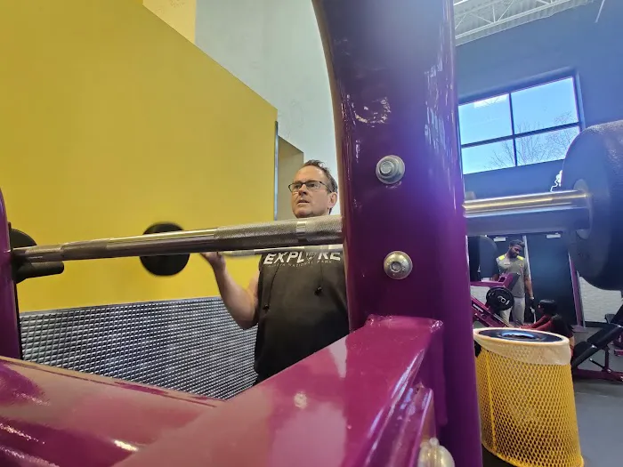 Planet Fitness Picture 9