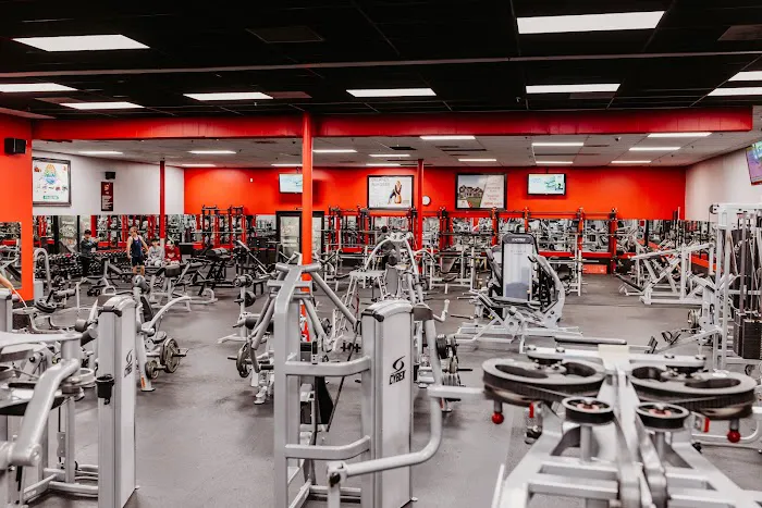 TNT Strong Fitness Facility Picture 2