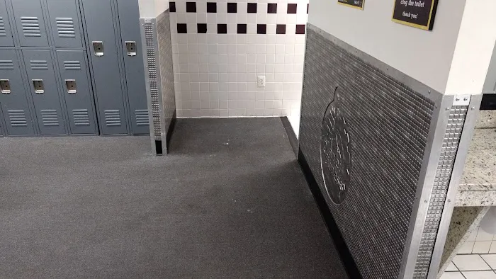 Planet Fitness Picture 1