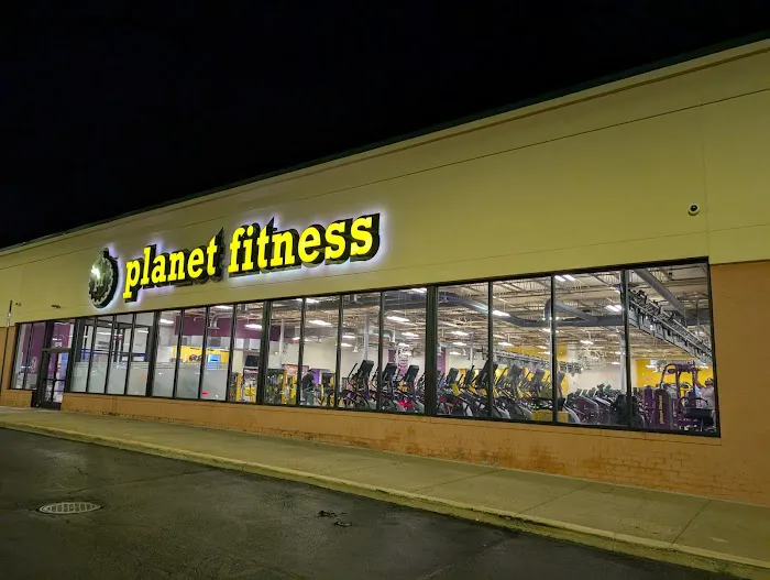 Planet Fitness Picture 3