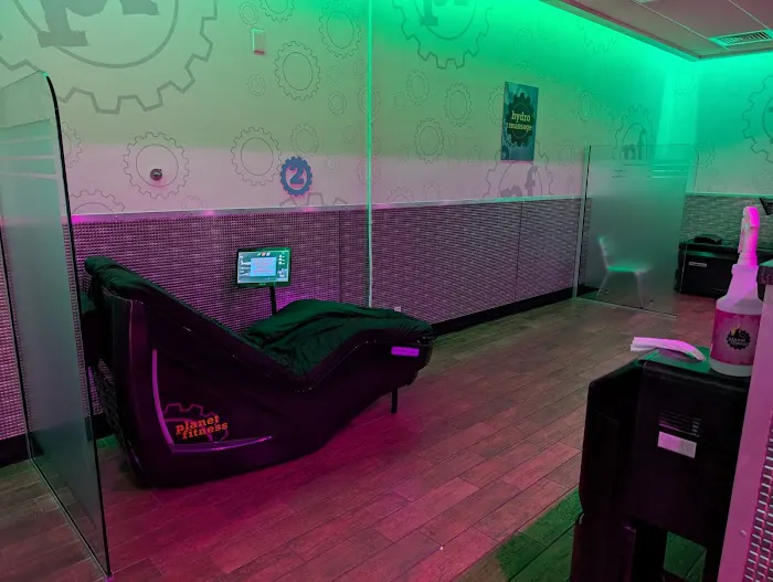 Planet Fitness Picture 4