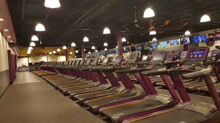 Planet Fitness Picture 2