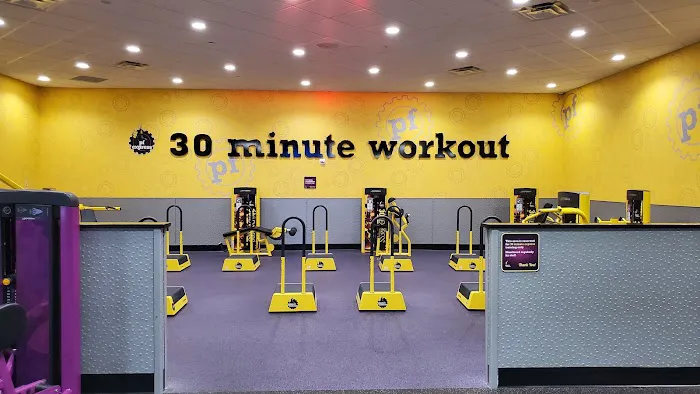 Planet Fitness Picture 9