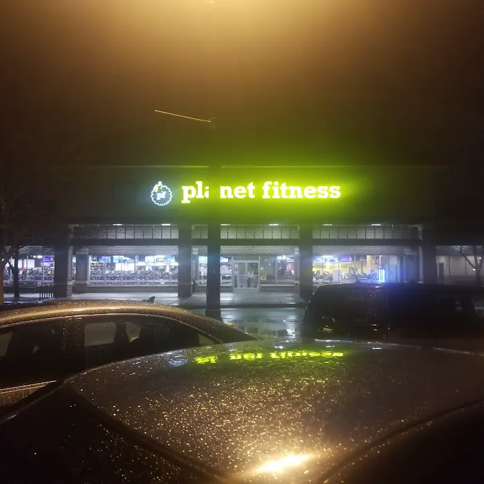 Planet Fitness Picture 7