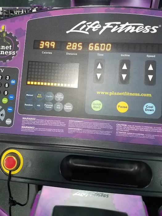 Planet Fitness Picture 6