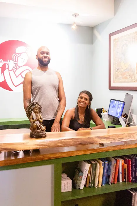Bhakti Yoga DC Picture 1