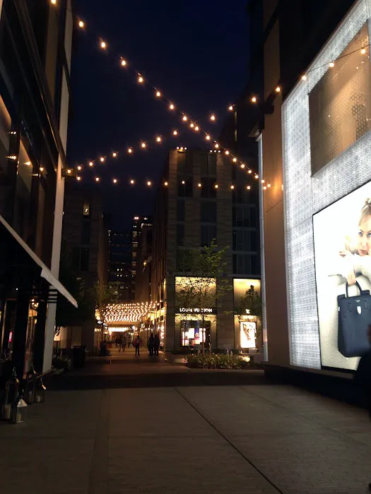 CorePower Yoga - CityCenterDC Picture 4