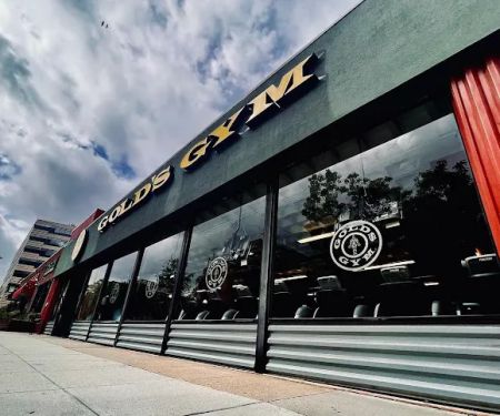 Gold's Gym - Van Ness