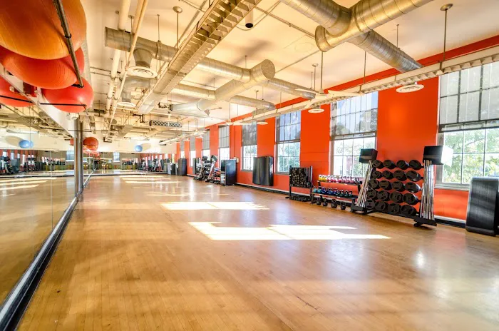Onelife Fitness - Capitol Hill Picture 8