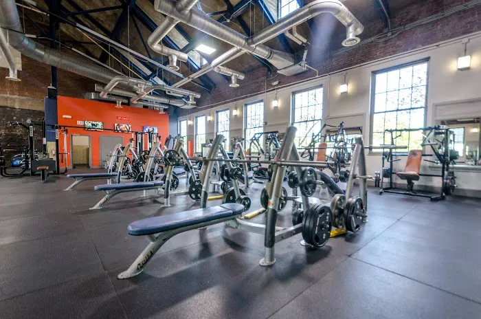 Onelife Fitness - Capitol Hill Picture 4
