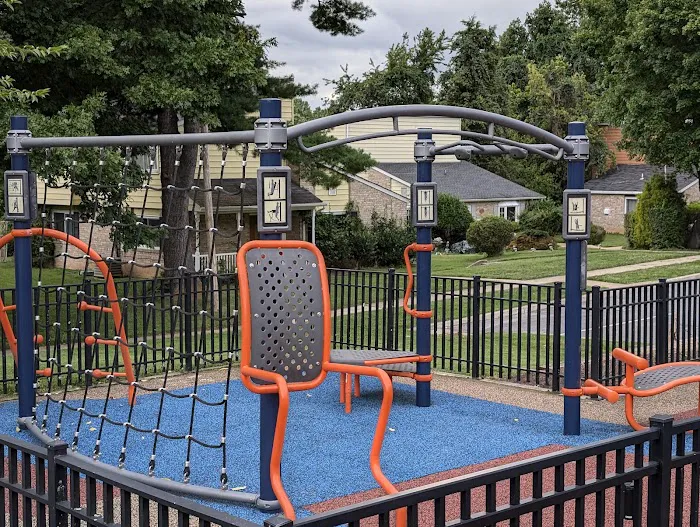 Outdoor gym Picture 1