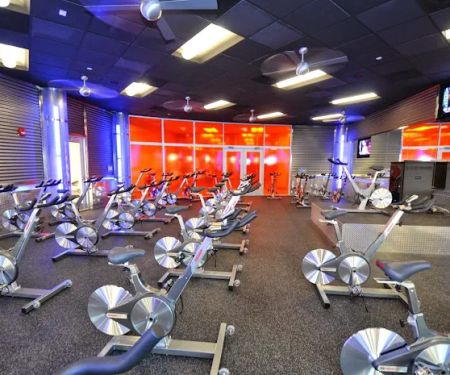 Onelife Fitness - Brambleton