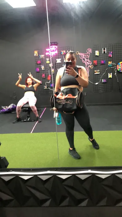 Divine Fitness Mind & Body Studio Picture 2