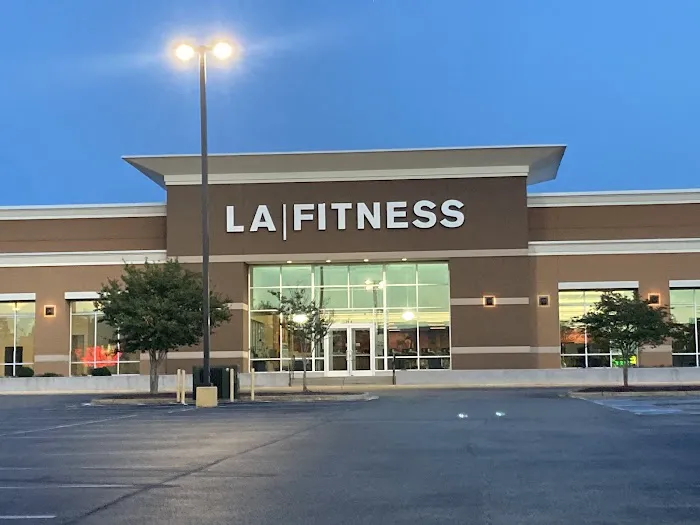 LA Fitness Picture 3