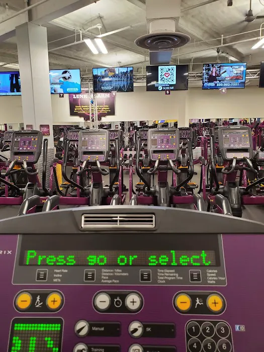 Planet Fitness Picture 3