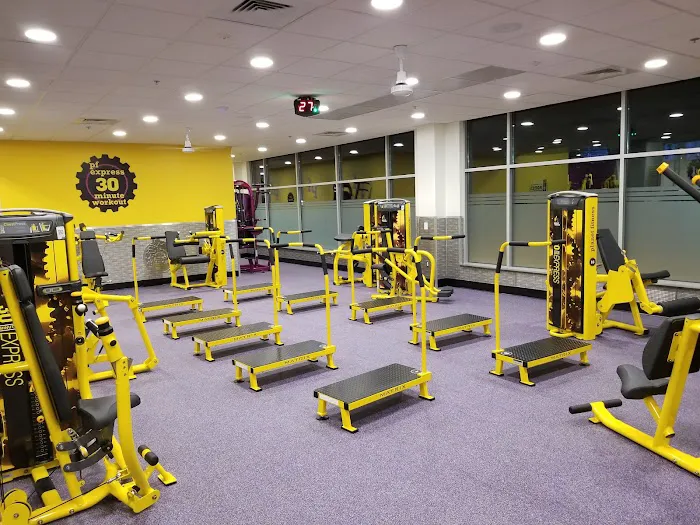 Planet Fitness Picture 10