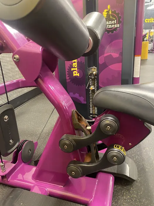 Planet Fitness Picture 8