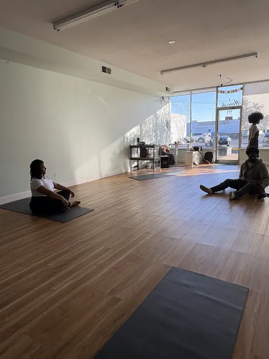 Hedera Yoga Studio Picture 1