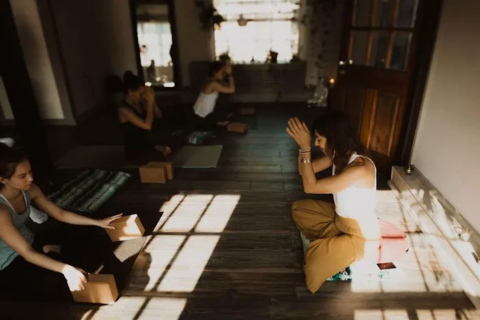Yoga Underground Picture 5
