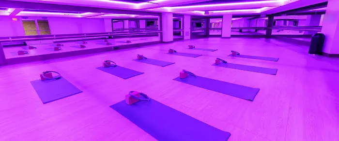 Onelife Fitness - TenleyTown Picture 9